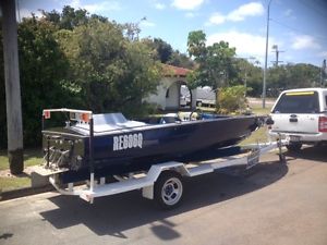 5m Ski boat