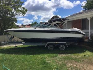 SeaRay 22ft (6.8m) BowRider boat 5ltr EFI V8 Tandam Trailer 8 seater