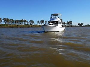 roberts 10m sea islander fibreglass displacement boat