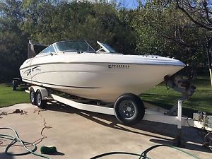 2000 Rinker Captiva 272 BR