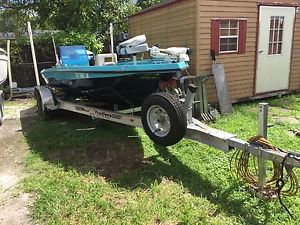 1987 CHAMPION BOAT 18' 4''