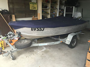 Aluminium Tinny, Trailer & 15hp Motor