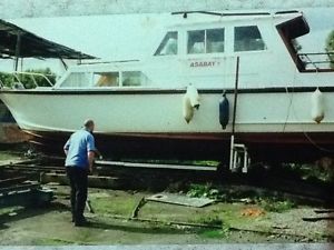 34' storebro hulled cabin cruiser
