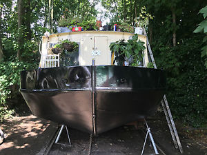 Wide Beam Canal Boat Barge
