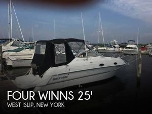 1999 Four Winns 258 Vista