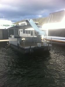 pontoon barge