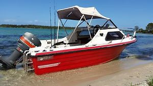Yalta Craft 15 ft Half Cabin boat