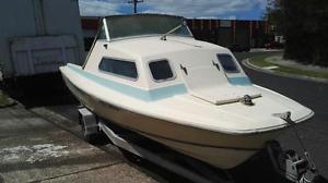 15FT HALF CABIN DELTO CRUISER EVINRUDE 60HP GREAT PROJECT