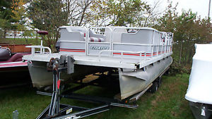 1989 STRATUS PONTOON