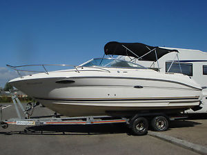 2005 Sea Ray 215 Express (Weekender)