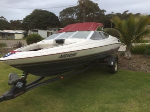 Bayliner Capri