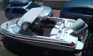 Haines Signature (550 Bowrider) Boat