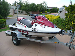 POLARIS VIRAGE i,injected. 3 seater, 119hr, All books. good cond.