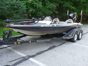 2006 Ranger 519VX Comanche