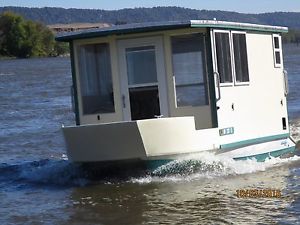 1993 Tracker Hydrodyne Style House Boat Conversion