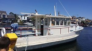 30 Foot Timber Moored Fishing Boat 6 Cylinder Lister Marine Diesel Cabin Cruiser