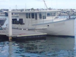 Bay Cruiser Timber boat /50% share partner wanted or sell, bid to buy