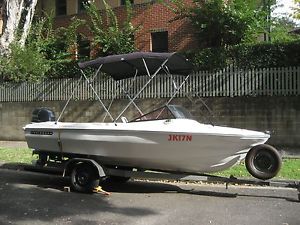 15ft Caribbean fiberglass Fishing / skiing boat