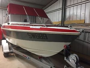 HAINES HUNTER 530 BR18 FOOTER ONE OWNER 2000 MODEL