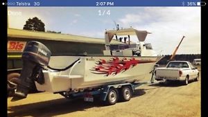 Bertram 21ft boat fishing diving 200hp Yamaha
