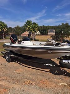 2005 Nitro 700xl