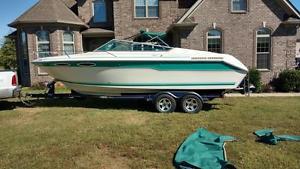 1990 Sea Ray 220 OV Overnighter