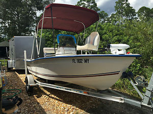 2005 CAPE CRAFT CENTER CONSOLE
