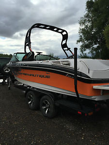 2013 Nautique 210 Wakeboard Boat
