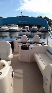 26' Pontoon Boat