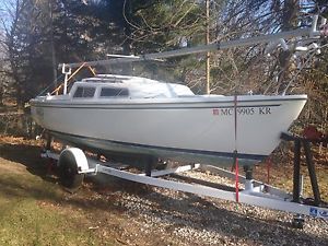 1977 Catalina 22 - Ready To Launch and Sail
