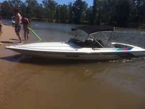 Skiline Pro Maxi Ski boat