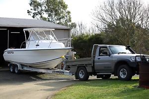 Sea Fox 257 Hardtop Walkaround Fishing & Family Boat