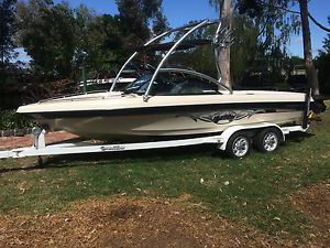 MALIBU SUNSETTER LXI 2000/2001 OPEN BOW