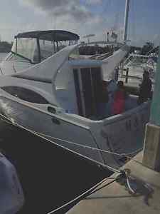 CARVER MARINER BRAND NEW ENGINES