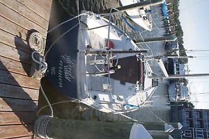 1971 Columbia C-30 30’ Sailboat