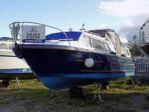 Norman 27 ideal houseboat river cruiser