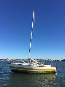 24ft Fibreglass project Yacht