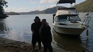 23 ft Fraser Customer Flybridge