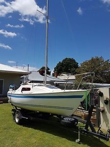 Sonata 6 (20 foot) Trailer Sailer