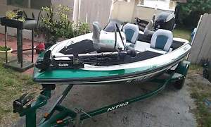 2005 Nitro bass boat