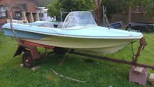 13ft SWIFT CRAFT BOAT - PROJECT RESTORATION