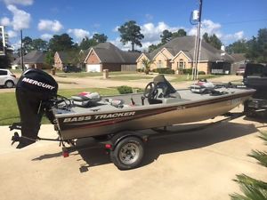 2012 Bass Tracker 165 Pro with 4-Stroke 40hp Mercury EFI and Matching Trailer
