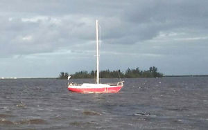 30 FT C & C RED WING SAILBOAT> SAILS FAST @ 12+ KNOTS_SOLID BUILT