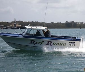 Johnstone 6.1 Mtr Fibre Glass Half Cab Boat