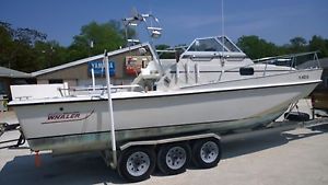 1983 Boston Whaler Revenge