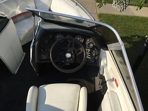 1990 Mastercraft Tristar 190