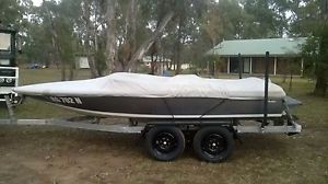 Lewis 351W ski boat