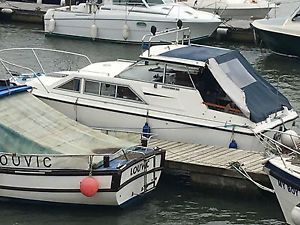 PRINCESS 25 SPORTS CRUISER WITH TWIN DIESEL ENGINES