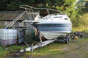 bayliner ciera power boat 4 birth (project) bargain due to storage arrangement