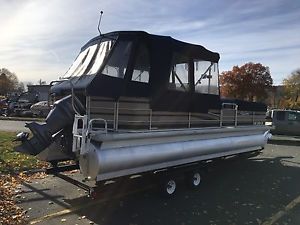 2004 Godfrey Sanpan 2500FE